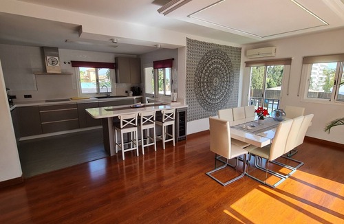 Torremolinos Villa | Stunning Villa Paraíso with Pool, Hot Tub, Wi-Fi & Air Conditioning