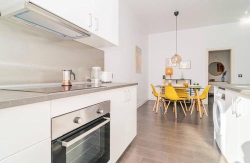 Embajadores Apartment | Stylish Apartment in the Center of Madrid