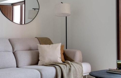 Feria Apartment | Stylish Calm Retreat - Pool - Feria Alameda Area
