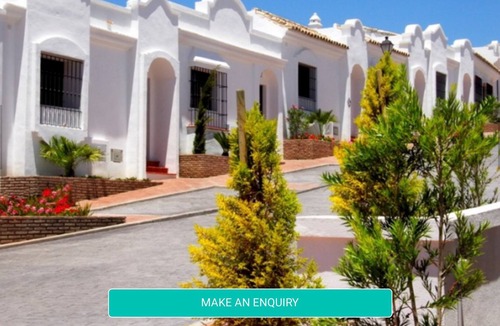 Casares House | Stylish Casares, 3 bedrooms large patio, terrace & communal pool