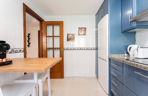 Torrequebrada Ski Chalet | Stylish Seaview Townhouse: 3BR, Pool, 4 Terraces REF030