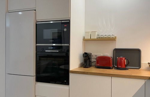 Atocha Apartment | Stylish & Spacious 60 m² Flat in Madrid Río. Seasonal Rental