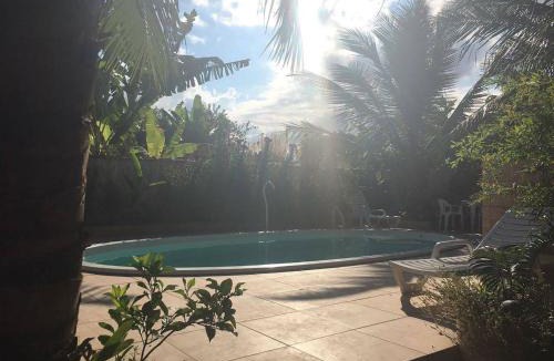 Bairro da Enseada House | Suíte 9 com piscina e wi-fi em Caraguatatuba