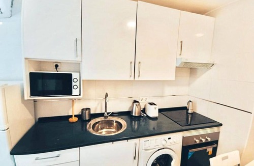 Prosperidad Apartment | Subway Avenida de America 07 (1 bedroom apartment)