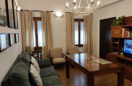 Carmona Apartment | Suite El Alcázar