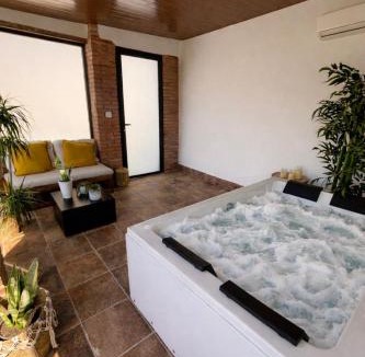 Arcos de la Frontera Villa | Suite Mirador de la Peña con Jacuzzi privado