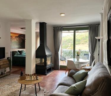 Benamahoma Villa | Suite Rural Oasis