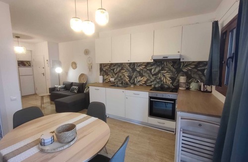 Guaro House | Suites & Beds- Rincones del mundo