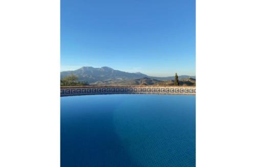 Guaro Apartment | Sunny hillside casita in Guaro