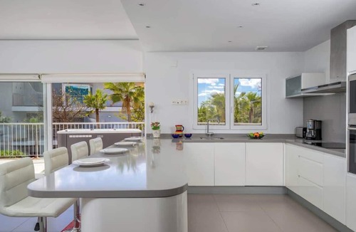 La Capellania Apartment | Sunny Terrace with Jacuzzi by Costarentals- Ref 26