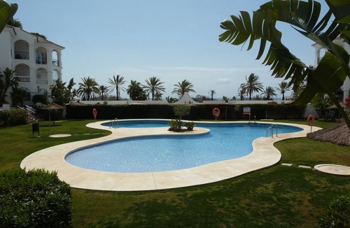 Mijas Apartment | Sweeping sea views: close to beach, bars and restaurants