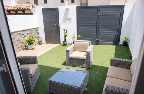 Tarifa Ski Chalet | Tarifa Family House 5 min walk to the beach and old town