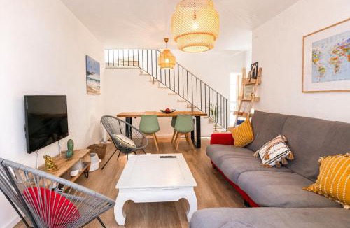 Tarifa Ski Chalet | Tarifa Family House 5 min walk to the beach and old town