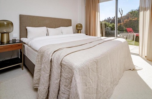 Estepona Apartment | TE- Luxury resort front line beach families only