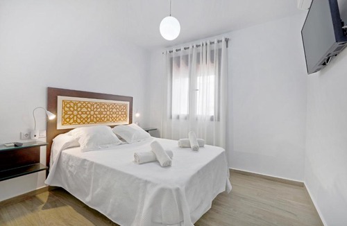 La Trinidad-San Juan y Todos los Santos Apartment | Tejón y Marín, nuevo apartamento en casco antiguo