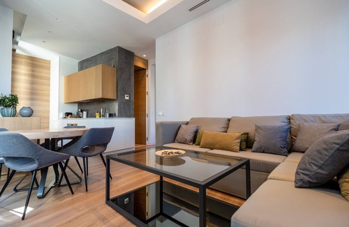 Centro Comercial House | Tendillas Suites