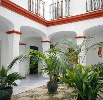 San Lorenzo Apartment | Teodosio Apartment FREE PARKING & CENTRAL AC