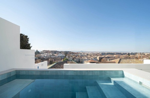 Genil Apartment | Terraza 6 · Private Pool & Terrace · Skyline Views