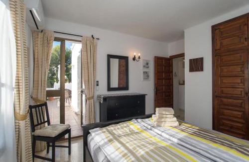 Oasis del Capistrano Apartment | Tetuan 31 Oasis Properties