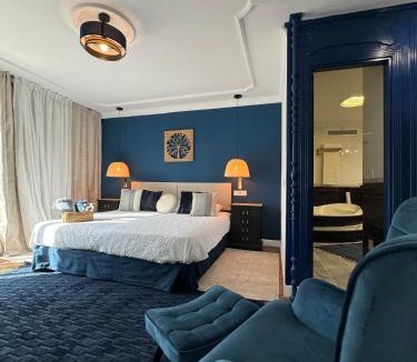 Las Lagunas House | The Blue Suite