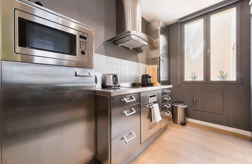 Palos de la Frontera Apartment | The Double Loft | Designer Loft for 4 Next to Atocha