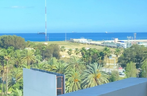 La Linea de la Concepcion Apartment | THE ROCK VIEWS APARTMENTS 2 one minute walk from the border with Gibraltar.