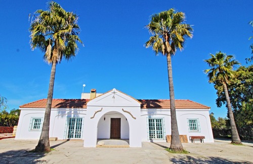 Carmona Villa | The house