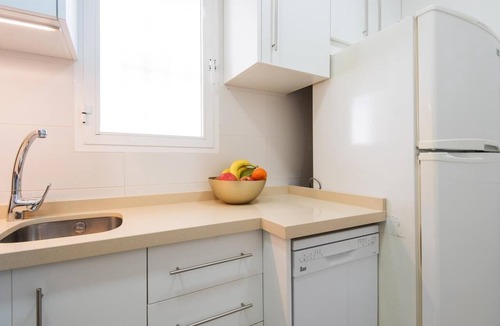 La Victoria Apartment | The Light City Center Apartment: Vitamin Vacation