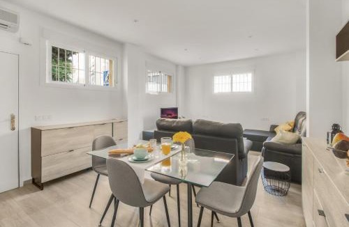 Bailen-Miraflores Apartment | The Million Street Apartment