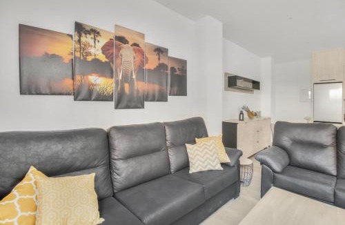 Bailen-Miraflores Apartment | The Million Street Apartment