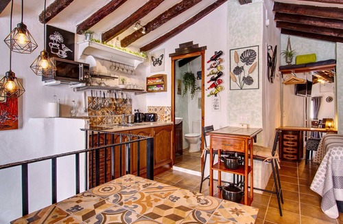 Canillas de Aceituno Apartment | The Nook - Elrecoveco