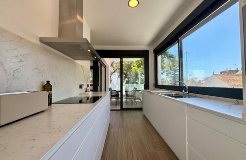 Malaga-Este Ski Chalet | THE OLIVE TREE HOUSE