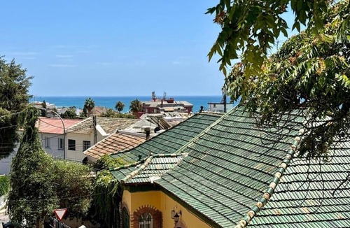 Malaga-Este Ski Chalet | THE OLIVE TREE HOUSE