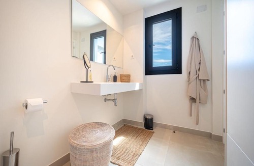 Fuengirola Apartment | The Panorama Penthouse - Penthouse with Pool and Sea Views, Higueron West, Fuengirola