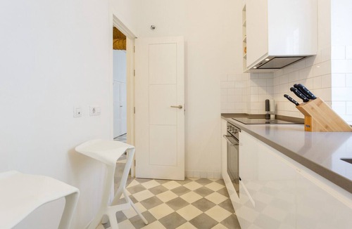 Old Town Apartment | The QUEEN's Designer Apartment by Cadiz4Rentals