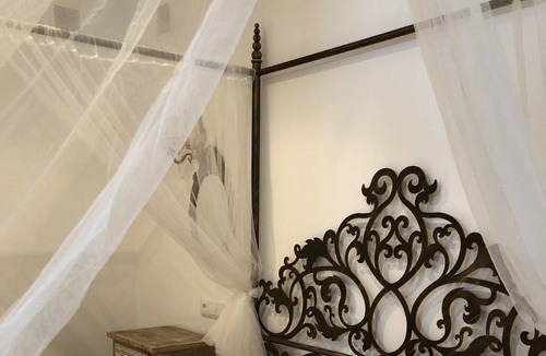 Almagro Apartment | Theater Retreat (Suite 3)