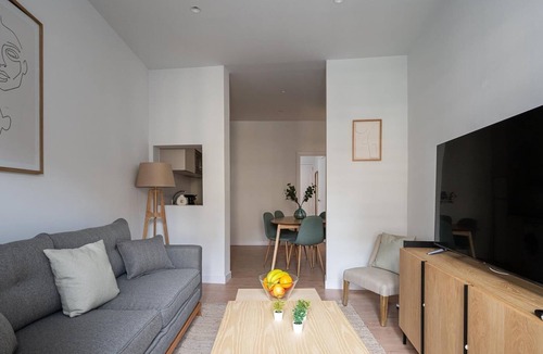 Embajadores Apartment | Tirso de Molina - 1 Bedroom with sofa bed
