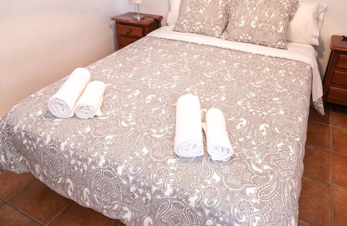 Old Town Apartment | Top floor apartment with parking and terrace near Ronda's center