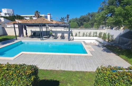 San Roque Villa | Torreguadiaro Villa - 2 mins walk from the bars and restaurants