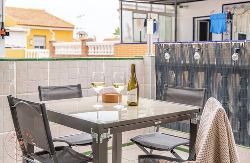 El Palo Ski Chalet | Traditional El Palo Home with Rooftop Terrace - TakeCareMalaga