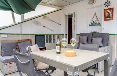 El Palo Ski Chalet | Traditional El Palo Home with Rooftop Terrace - TakeCareMalaga