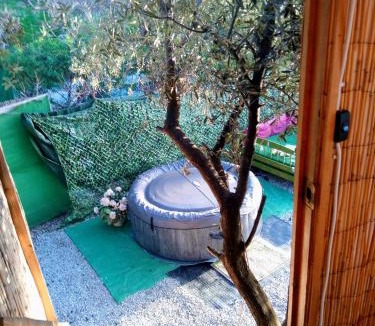 Rio Velez Ski Chalet | Treehouse ,Casa Arbol, with Spa