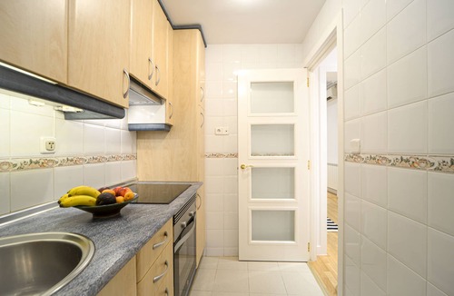 Justicia Apartment | Trendy Chueca, Walk to Museums, Royal Palace, Gran Via, Sol