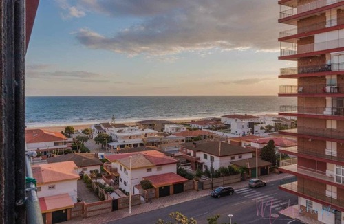 Punta Umbria Apartment | Tres Dormitorios ,vistas al mar , Junto a la Playa