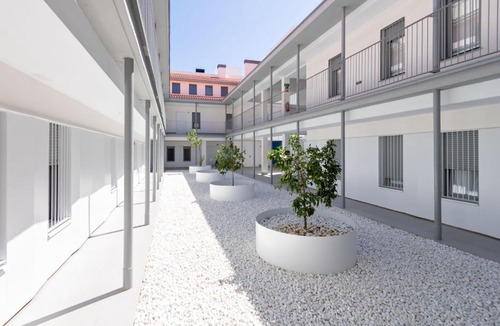 Triana Apartment | Triana Pages Oasis by Valcambre