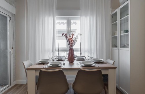 Centro - Sagrario Apartment | tuGuest Duquesa Apartment