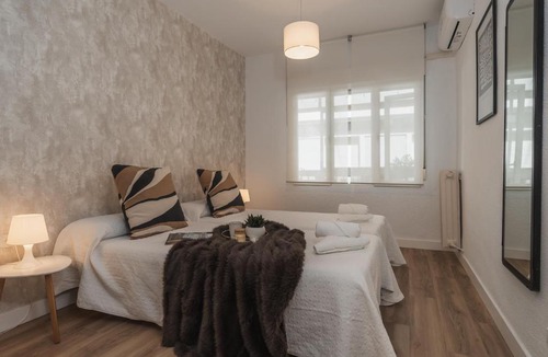 Centro - Sagrario Apartment | tuGuest Duquesa Apartment