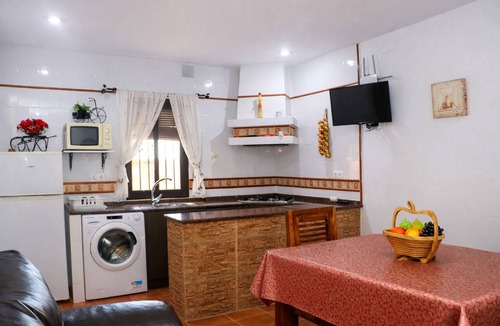 Conil de la Frontera Ski Chalet | Two bedroom rural holiday home with pool