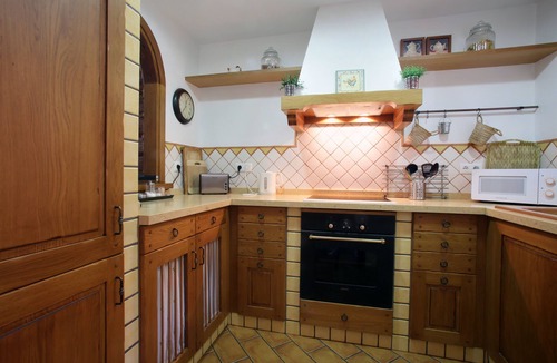Benahavis Apartment | Two-Bedroom Benahavis Village Apartment with beautiful Mountain View.