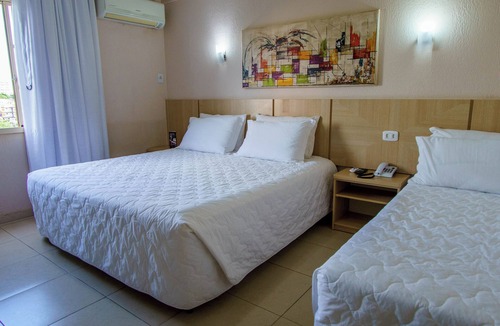 Foz do Iguacu City Centre Hotel | Two Beds | Breakfast Included | Near Waterfall